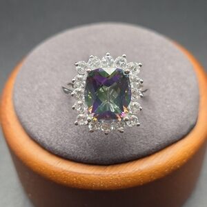 Mystic Topaz Sterling Silver Ring. Size 9. NWT
